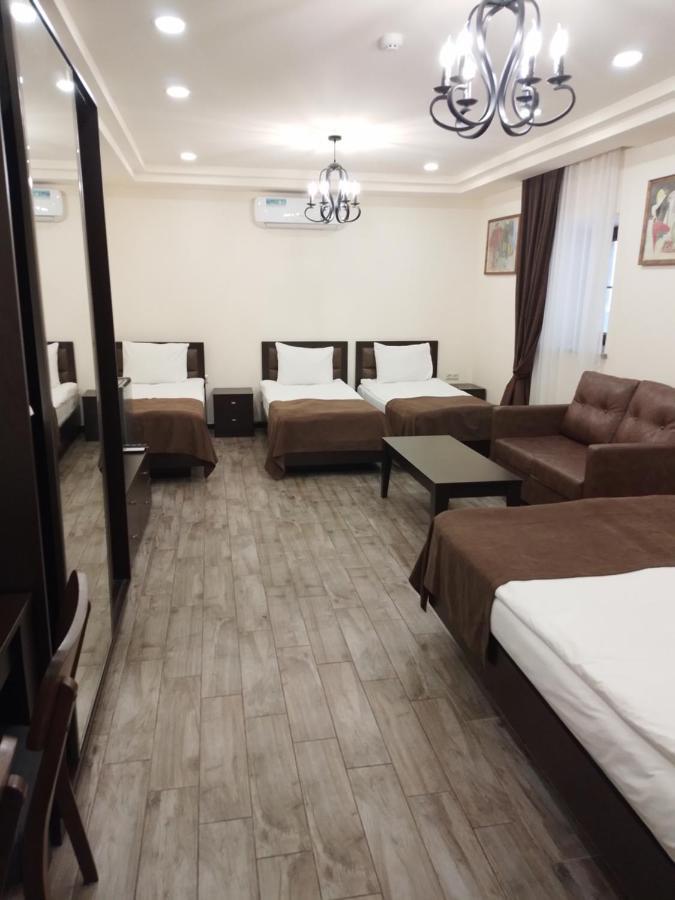 Boutique Living Hotel Ереван Экстерьер фото