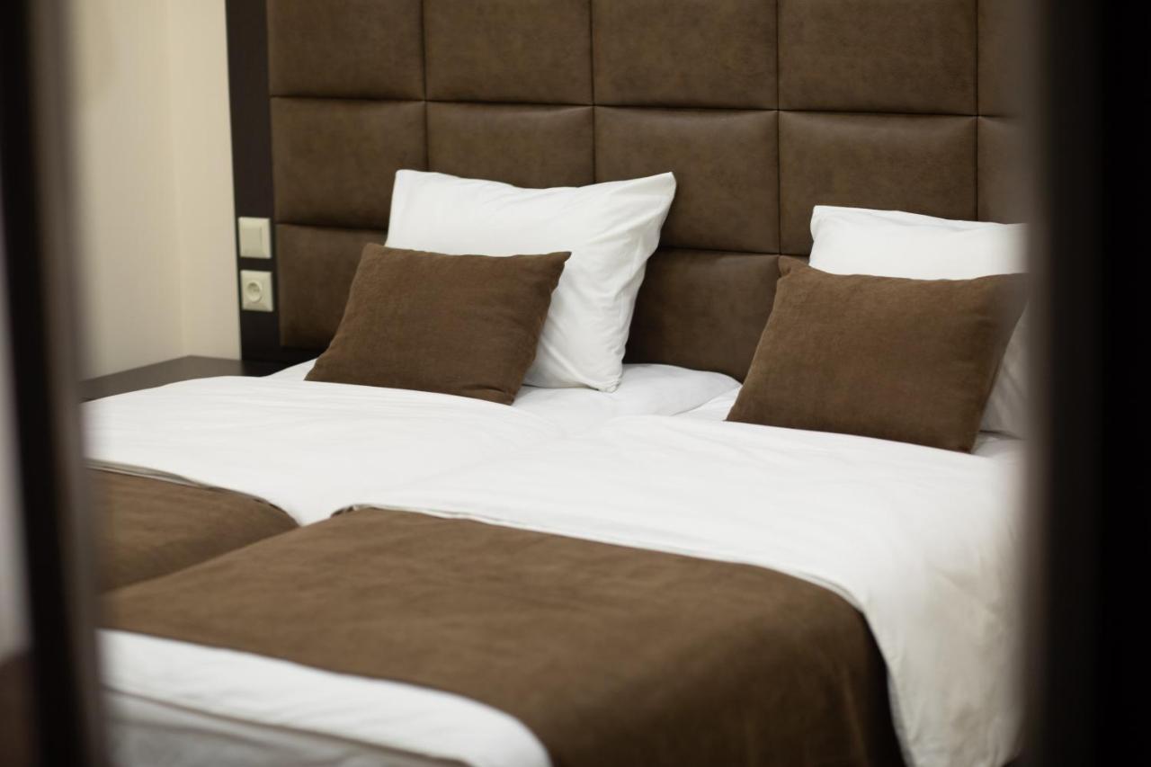 Boutique Living Hotel Ереван Экстерьер фото